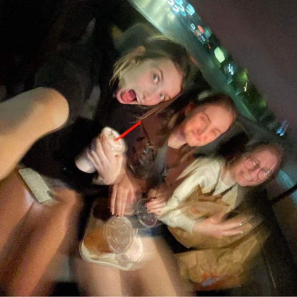 Meet your Posher, Josephine - Picture 4 of 4